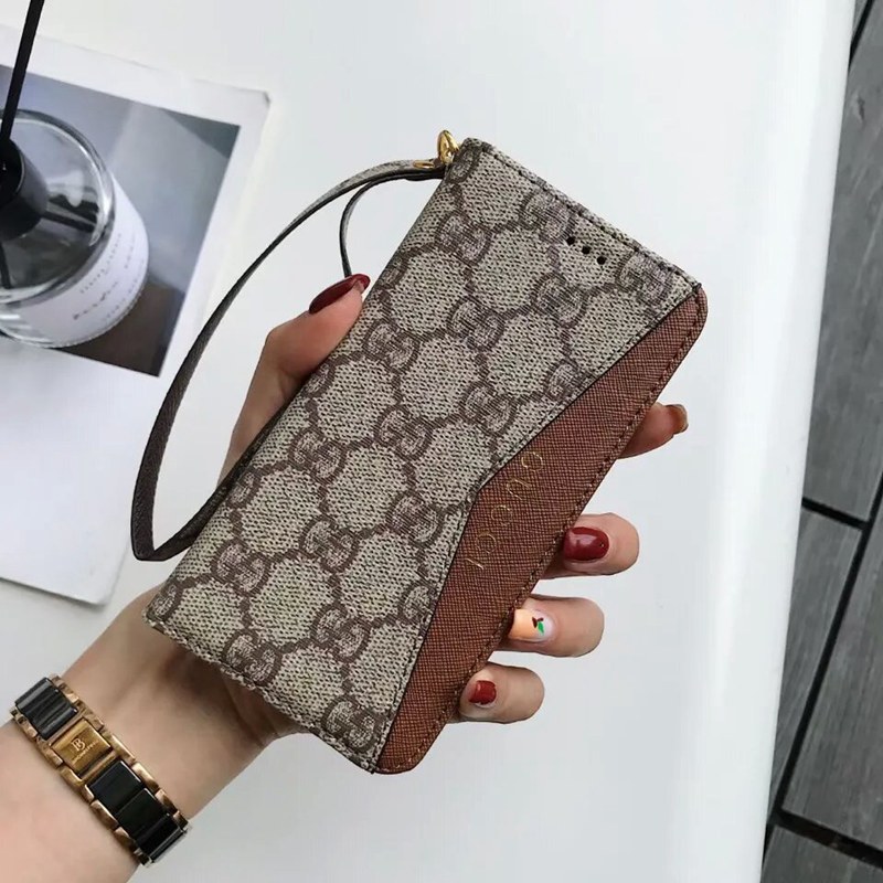 Iphone 16シリーズ即納  超スタイリッシュルイヴィトン Lv グッチ Gucci アイホン15 16 pro max携帯ケース 大人気 ルイヴィトン Lv グッチ Gucci iPhone 14 15 16 plus ケース 財布型 カード収納 男女兼用 革製   