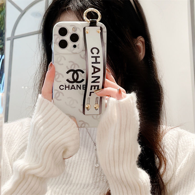 シャネル Chanel IPhone16 IPhone15 14 13 Pro IPhone16 15 11 Pro 8 SE ケースシャネル Chanel IPhone14 15 16 pro maxケース 女子  背面ベルト